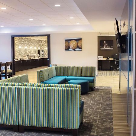 Best Western Plus Centralia Hotel & Suites Exterior photo