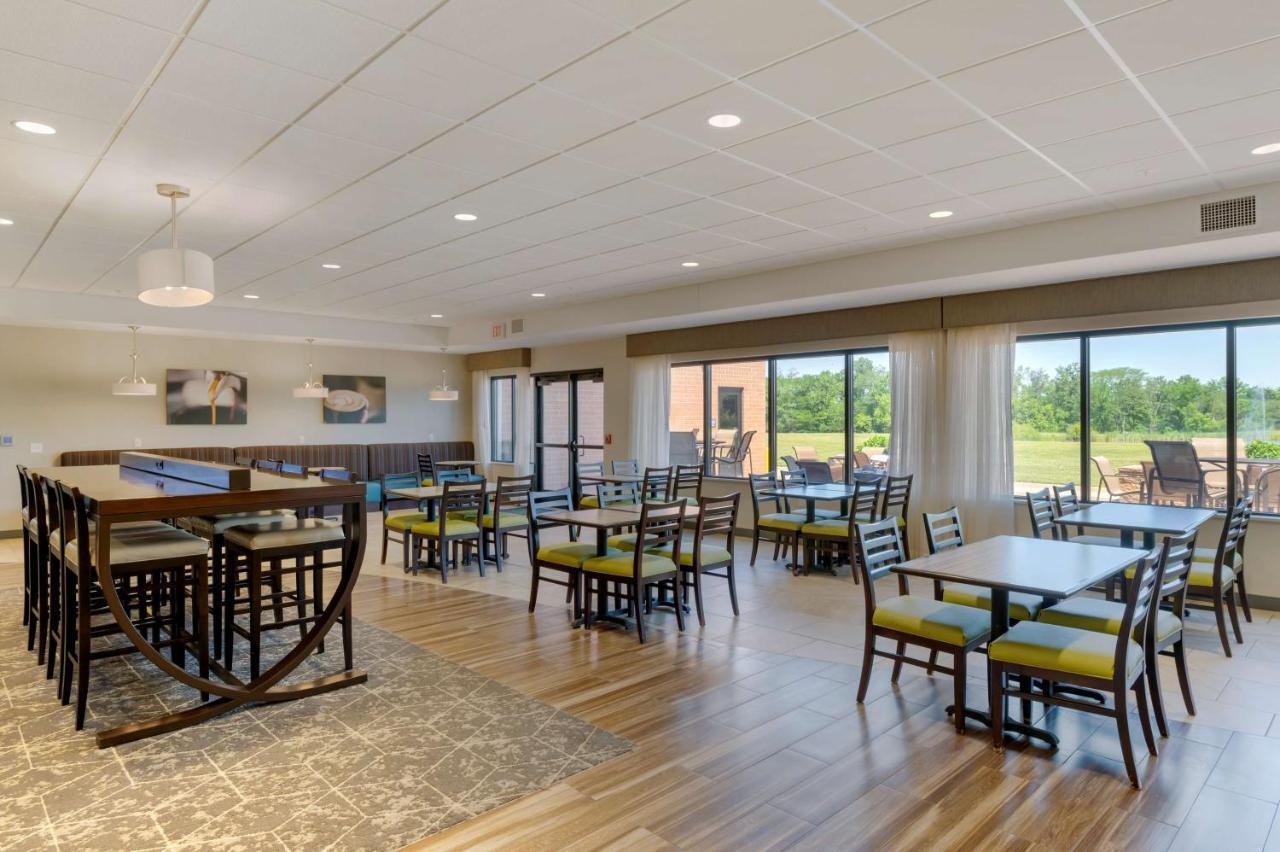 Best Western Plus Centralia Hotel & Suites Exterior photo