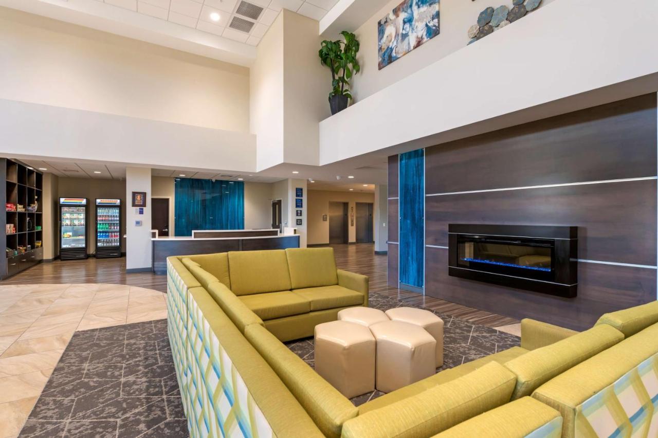 Best Western Plus Centralia Hotel & Suites Exterior photo