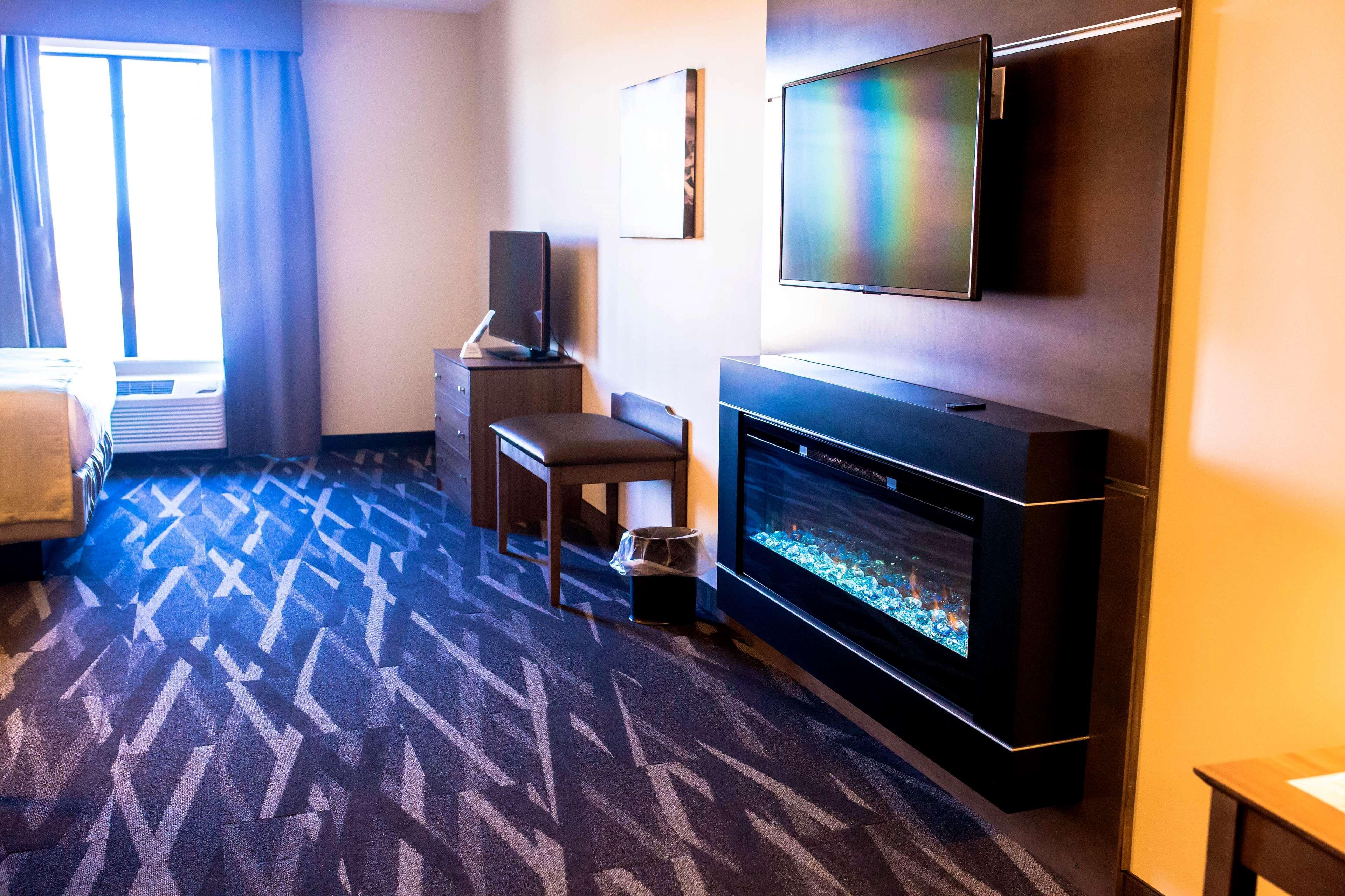 Best Western Plus Centralia Hotel & Suites Exterior photo