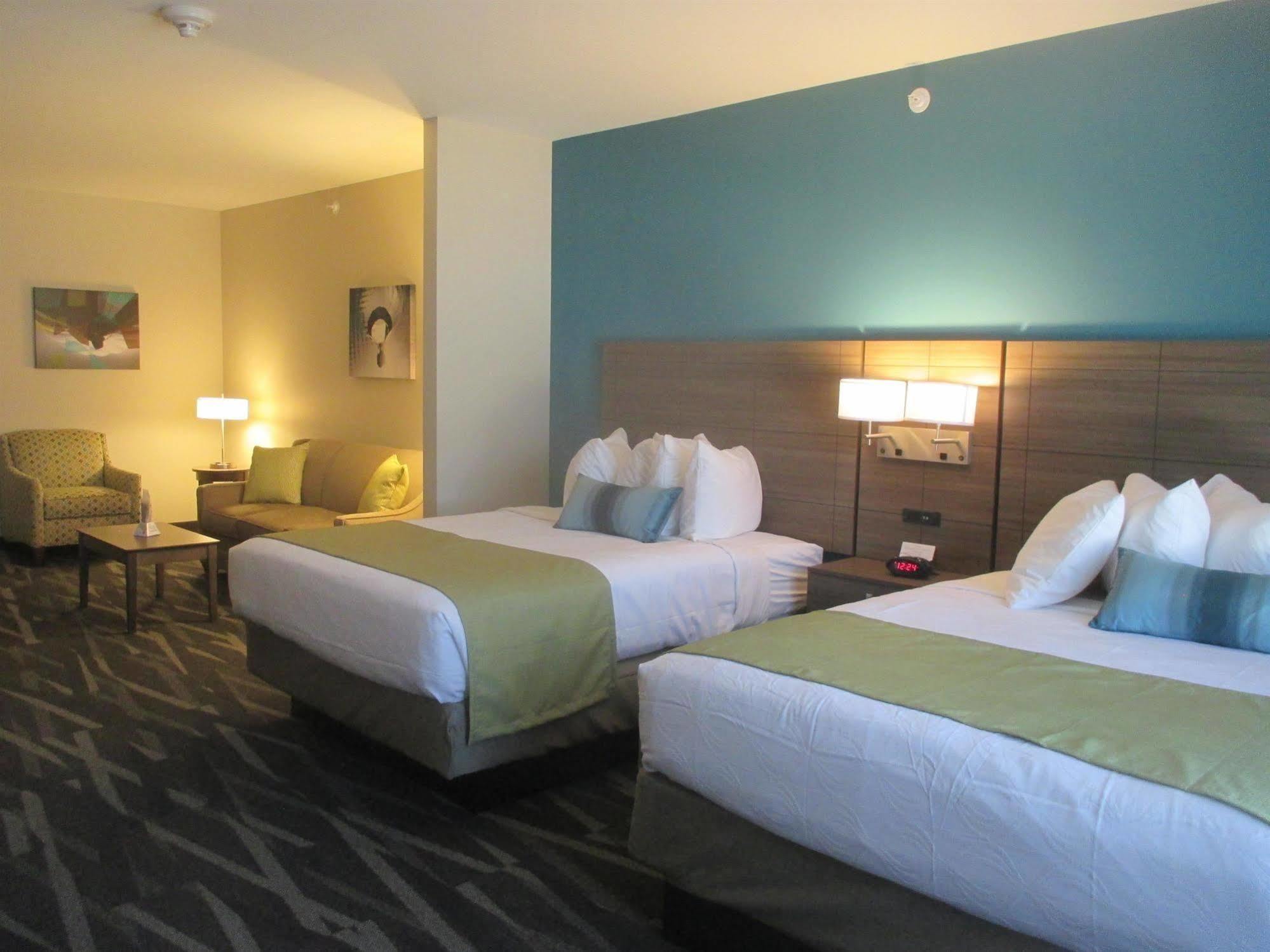Best Western Plus Centralia Hotel & Suites Exterior photo