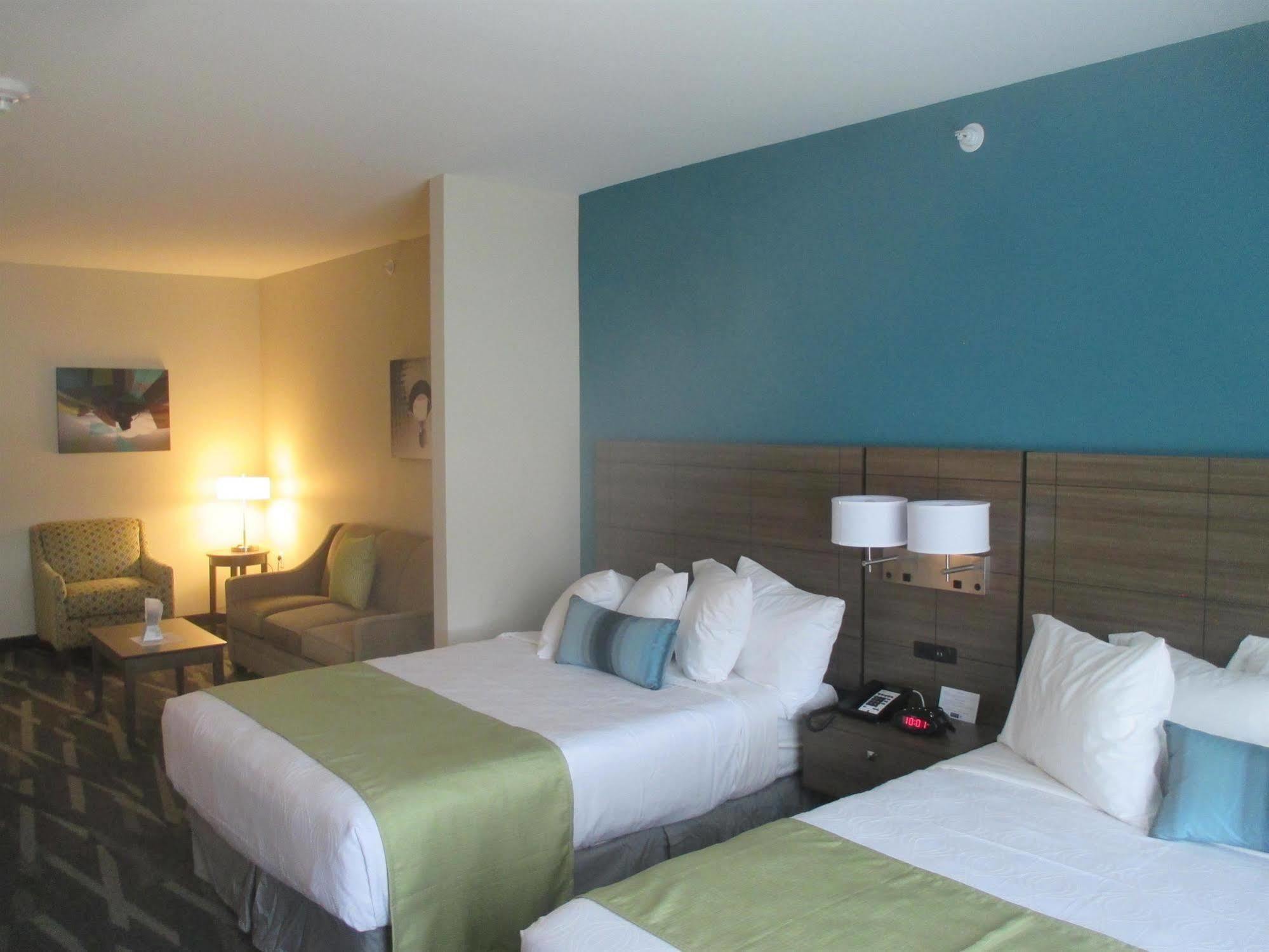 Best Western Plus Centralia Hotel & Suites Exterior photo